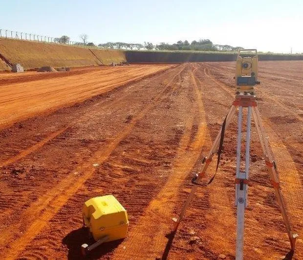 Acompanhamento de Obras de Terraplenagem